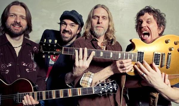 Más que Blues: The Steepwater Band