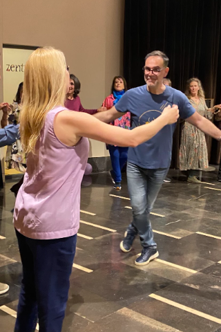 DIM 2024: Bailes griegos con Panselinos